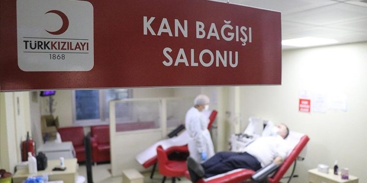 Hafta sonundaki bağış artışına rağmen kan stokları hala kritik seviyede