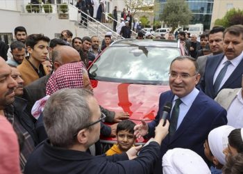 Togg burada fabrikada binlerce işçi çalışıyor