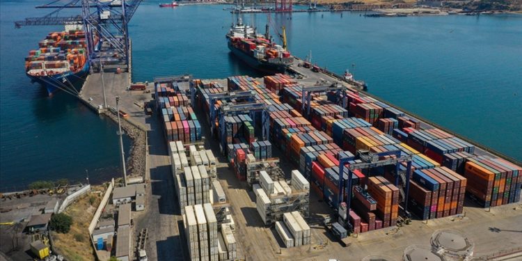 Türkiye, BAE ve Suudi Arabistan’a ihracatta atağa kalktı