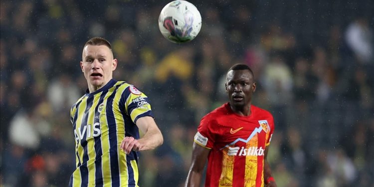 Fenerbahçe kupada yarı finale çıktı