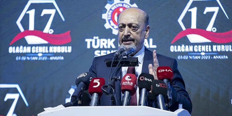 Çalışanlarımızı, emekçilerimizi mutlu eden bir sözleşmeye imza atacağız