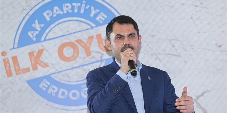 Moto kuryelerimizin dinlenebilmesi için tüm imar planlarında yol kenarlarında dinlenme alanları ayırıyoruz