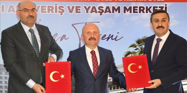 İsra Holding’den “Bir Kuşak Bir Yol Projesi” güzergahındaki Ağrı’ya karma proje