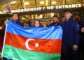 Ermenistan’daki bayrak yakma provokasyonunun ardından Azerbaycanlı halterciler Bakü’ye döndü