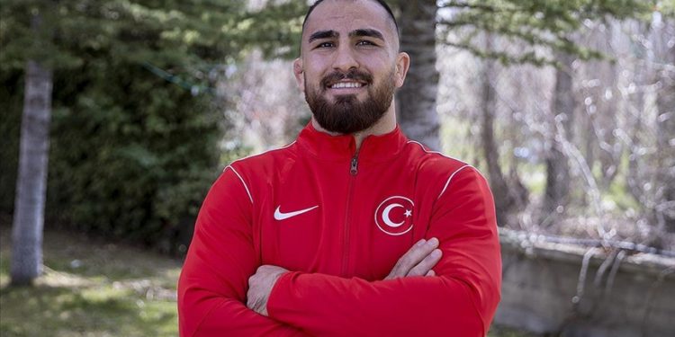 Milli güreşçi Feyzullah Aktürk, son Avrupa şampiyonu unvanını koruma peşinde