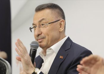 Kızılayın kendi genel kurulu vardır, kendi yönetimini kendisi belirler