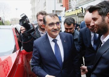 Karadeniz gazında, kuyularımızın başındaki vanayı açtık