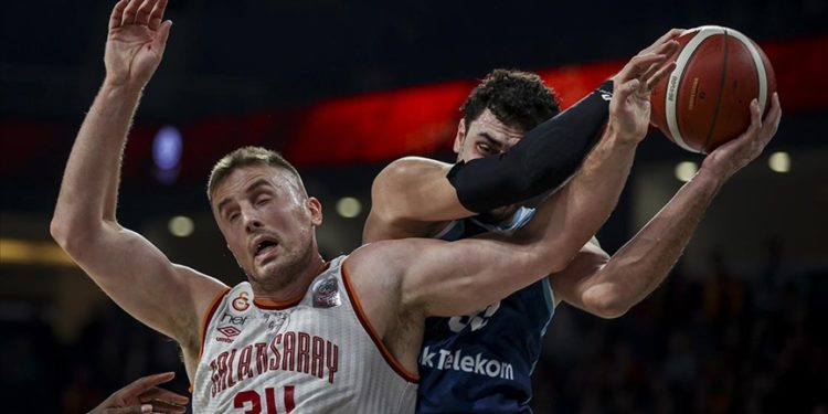 Türk Telekom-Galatasaray Nef maçı 10 Mayıs'a ertelendi