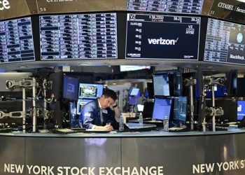 Küresel piyasalarda karışık seyir devam ediyor