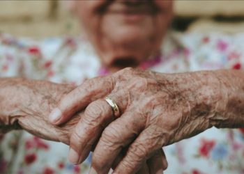 Hastanelerde 80 yaş ve üstü için “YAŞAM” devreye giriyor