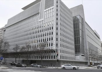 Dünya Bankası Türkiye için ekonomik büyüme tahminlerini yükseltti