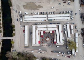 Elbistan’da esnaf konteyner çarşılarda bayrama hazırlanıyor