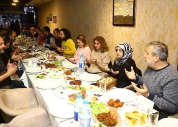 Anadolu’nun eşsiz lezzetleri Azerbaycan’da da iftar sofralarının vazgeçilmezi oluyor