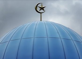 Fransa'da Müslümanlara yönelik ayrımcılık dinler arası rekabete değil sömürgeciliğe dayanıyor