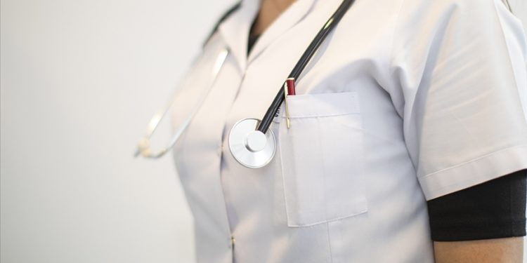 Sözleşmeli pozisyondaki 81 bin 108 sağlık personelinin kadroya geçiş işlemleri tamamlandı