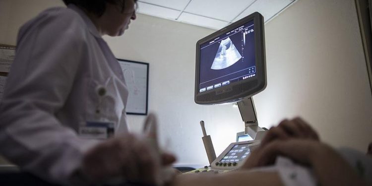 Kısırlığa yol açabilen çikolata kistlerine ameliyatsız tedavi