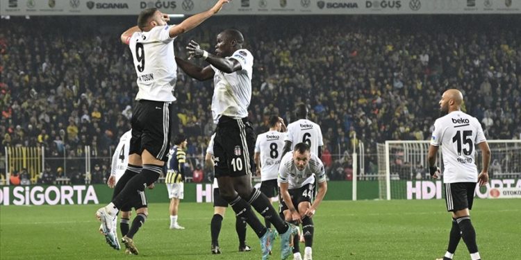 Beşiktaş, Kadıköy’den zaferle döndü