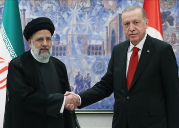 Cumhurbaşkanı Erdoğan, İran Cumhurbaşkanı Reisi ile telefonda görüştü