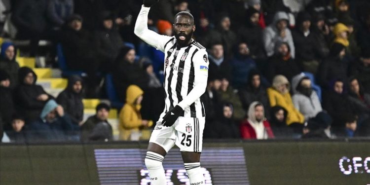 Beşiktaş, Arthur Masuaku'nun bonservisini aldı