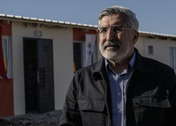 AK Parti'li Yayman'ın Hatay'da seçim kampanyası hassasiyeti