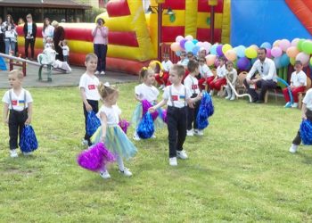 Türkiye’de koruma altında bulunan Ukraynalı çocuklar 23 Nisan’ı kutladı