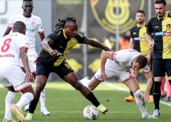 İstanbulspor ile Fraport TAV Antalyaspor berabere kaldı