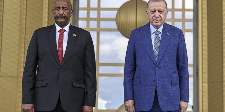 Cumhurbaşkanı Erdoğan, Sudan Egemenlik Konseyi yetkilileriyle telefonda görüştü