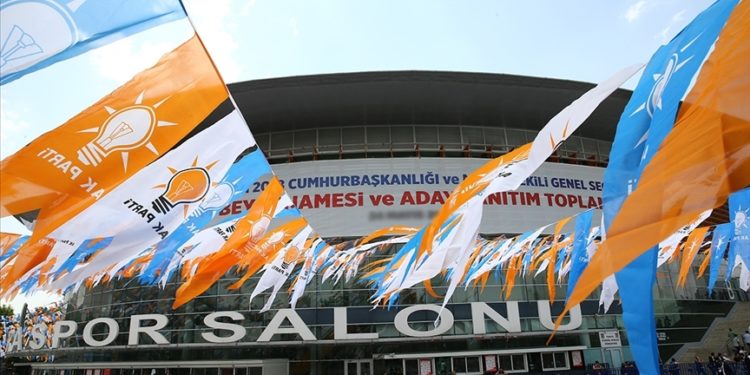AK Parti’de milletvekili adayları bugün tanıtılacak, seçim beyannamesi açıklanacak