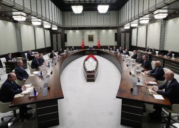 Cumhurbaşkanlığı Kabinesi'nin 16 üyesi milletvekili adayı oldu