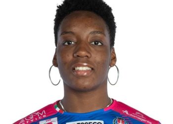 Üsküdar'da otelin 6. katından düşen İtalyan kadın voleybolcu öldü