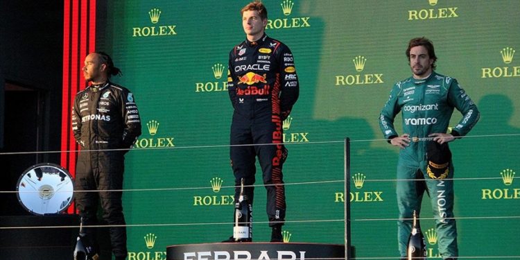 F1 Avustralya Grand Prix’sini Verstappen kazandı