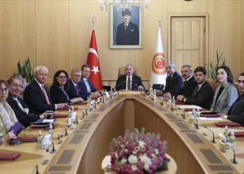 TBMM Başkanı Şentop, AKPM heyetini kabul etti