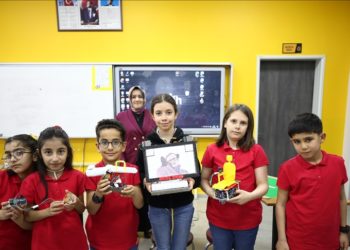 Öğrencileriyle ALS hastaları için geliştirdiği projeyle TEKNOFEST’te yarışacak