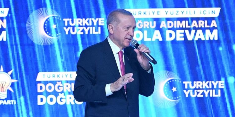 CANLI: Cumhurbaşkanı Erdoğan konuşuyor