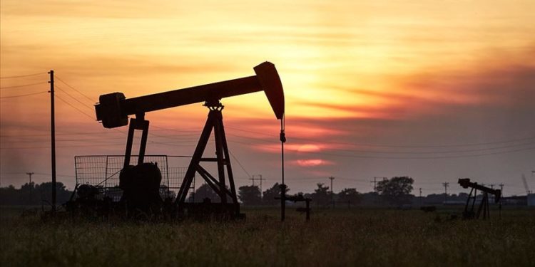 ABD'nin petrol sondaj kulesi sayısı azaldı