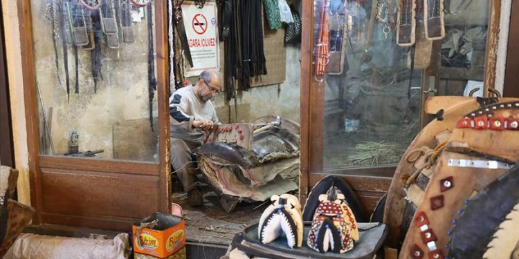 Kahramanmaraşlı ustalar ata yadigarı mesleklerini sürdürmek için çırak bulamıyor