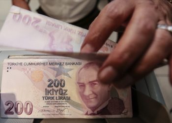 Türk lirasıyla dış ticaret hacmi yılın ilk çeyreğinde 163,5 milyar liraya ulaştı