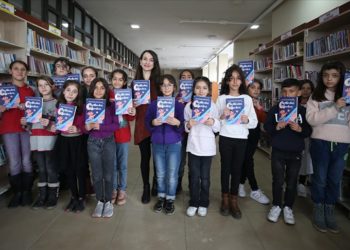 Muşlu öğrencilerin hayalleri Sibel öğretmenin kaleminden kitaba dönüşüyor