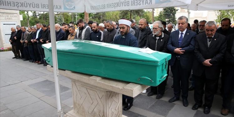 Kayseri’de 7 yıl önce şehit askerler için 40 gün nöbet tutan vatandaş Kurtoğlu vefat etti