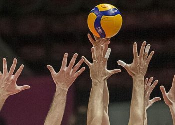 Voleybol AXA Sigorta Efeler Ligi'nde şampiyon yarın belli olacak