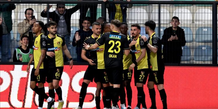 İstanbulspor sahasında kazandı
