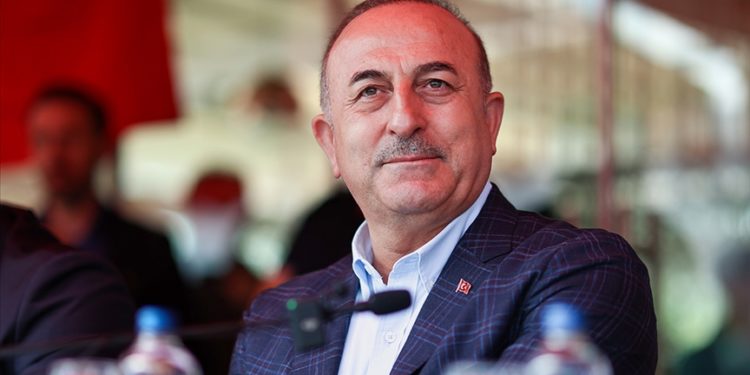 Cumhurbaşkanı Erdoğan’ın seçim başarısı dolayısıyla onlarca ülkeden Bakan Çavuşoğlu’na tebrik geldi