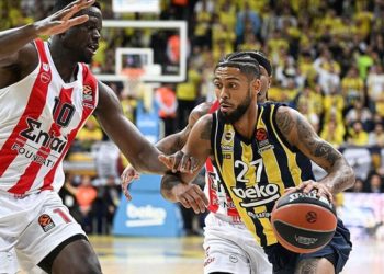 Fenerbahçe Beko sahasında Yunanistan temsilcisi Olympiakos'u yendi