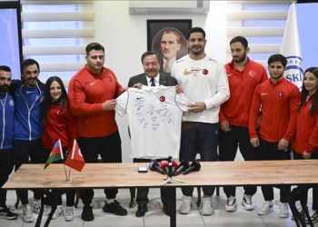 ASKİ Spor’un madalyalı sporcuları medya mensuplarıyla bir araya geldi