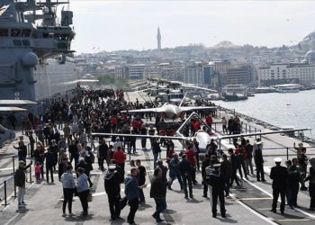 MSB: TCG Anadolu, planlı bir tatbikata katılmak üzere İzmir'den ayrılıyor