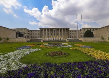 TBMM'ye 27. Dönem'de yoğun ziyaretçi trafiği