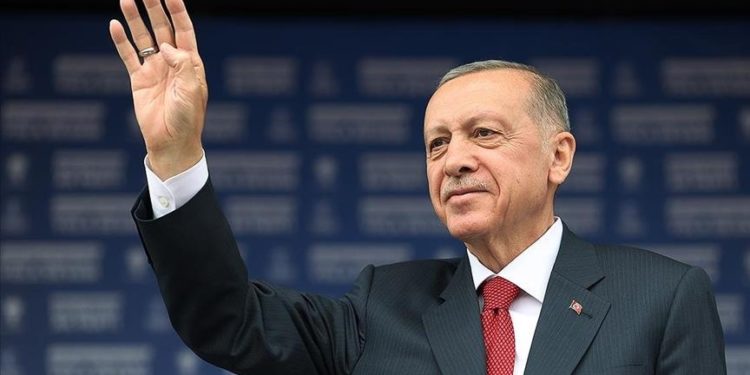 Cumhurbaşkanı Erdoğan'dan yurt dışındaki seçmene teşekkür ve sandığa gitme çağrısı