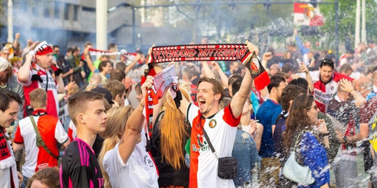 Hollanda'da şampiyon Feyenoord