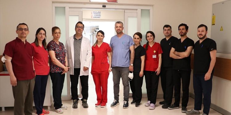 Depremzede hemşireler kan kanseri hastalarını afet günlerinde yalnız bırakmadı