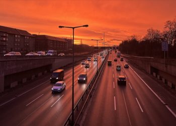 AB, fosil yakıtla büyümenin bittiği görüşünde